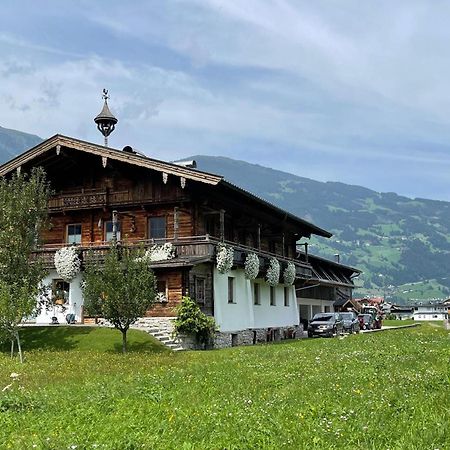 Blick Zum Mayrhofen رامسو ام زيلرتال المظهر الخارجي الصورة